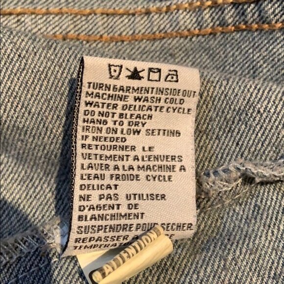 Eighty Two embroidered jean jacket - Picture 6 of 6